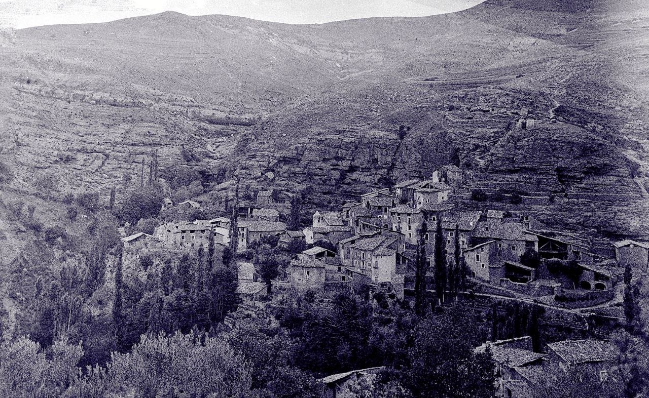Rivert antic  des del barri